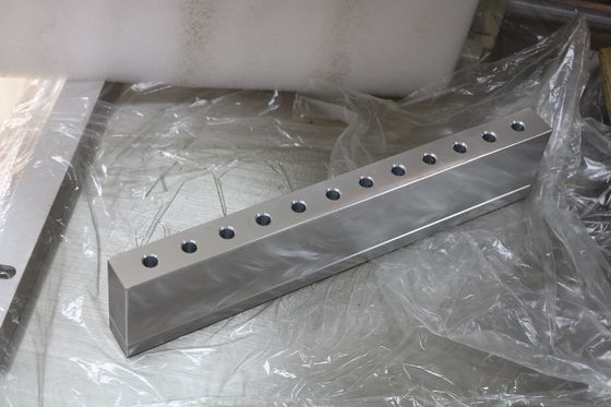Schaumhalter Custom Lippenstift Form Zwölf Löcher Aluminiumlegierung