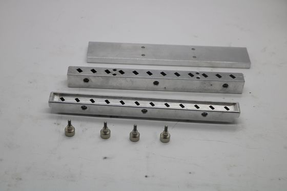 Doppelfarbiger Lanzel Lippenbalsam-Form-Tray 12 Löcher 3-5 Formen / Minute