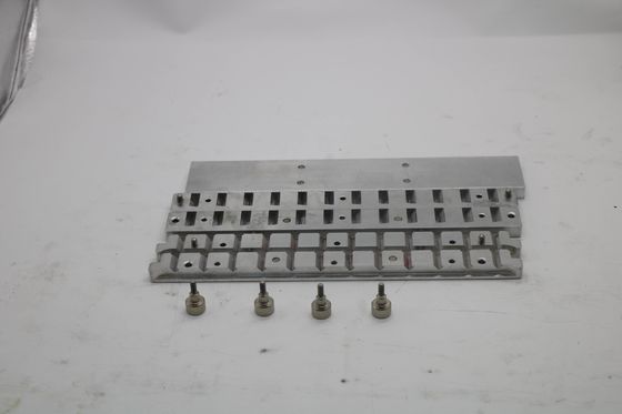 Doppelfarbiger Lanzel Lippenbalsam-Form-Tray 12 Löcher 3-5 Formen / Minute