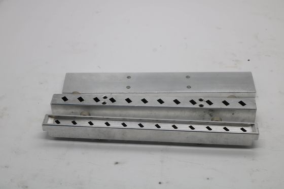 Doppelfarbiger Lanzel Lippenbalsam-Form-Tray 12 Löcher 3-5 Formen / Minute
