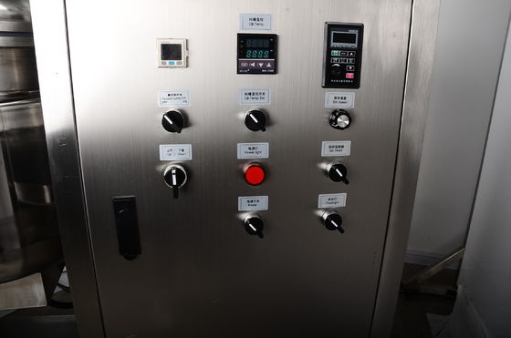380V 6,5KW Lippenstift-Produktionslinie Heizungs-Vakuum-Defoaming-Maschine