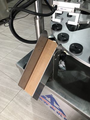 SUS304 Eyeliner-Füllmaschine Eyeliner-Turntable-Fülllinie