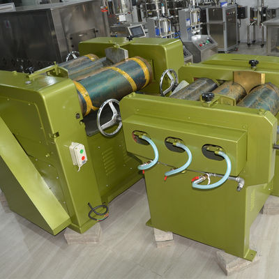 Vollautomatische Maschine zur Befüllung von Make-up-Basen Labor S200 Dreirollschleifmaschine