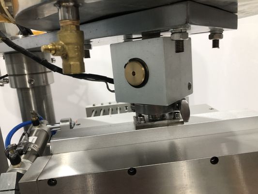 SUS304 Augenbrauen Bleistiftfüllmaschine 12 Löcher Doppelfass Automatische Lippenstiftfüllmaschine