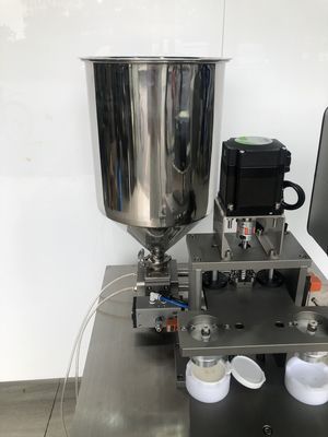 Quantitative Injektionsmethode der Einfarbigen Luftkissen BB Creme Füllmaschine