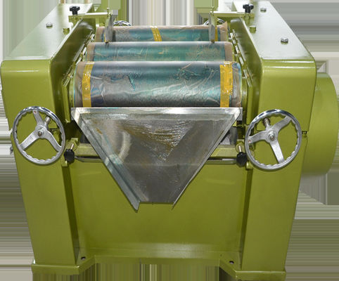 S405 Lippenstiftmaterial Dreiwalz-Müller Automatisches Lippenstiftmaterial Dreiwalz-Schleifmaschine