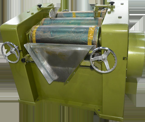 S405 Lippenstiftmaterial Dreiwalz-Müller Automatisches Lippenstiftmaterial Dreiwalz-Schleifmaschine