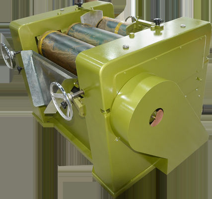 S405 Lippenstiftmaterial Dreiwalz-Müller Automatisches Lippenstiftmaterial Dreiwalz-Schleifmaschine