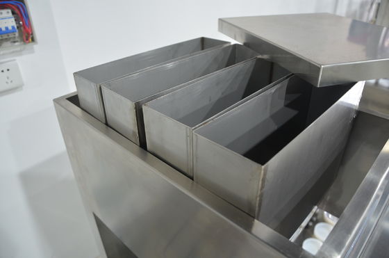 Vierfarbige granulare Kugeln Isolationscreme Füllmaschine Muster Isolationscreme Füllmaschine