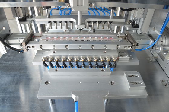 Automatische 12-Loch-Silikon-Hülsen-Aluminium-Schimmel-Entformmaschine
