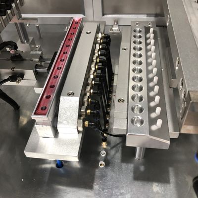 Automatische 12-Loch-Silikon-Hülsen-Aluminium-Schimmel-Entformmaschine
